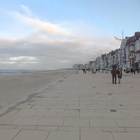 Seven Malo Apartment